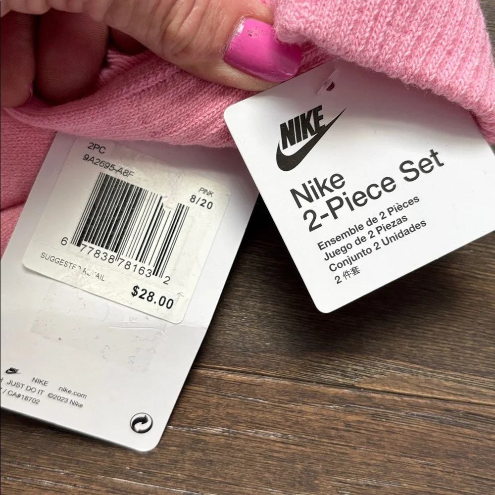 Nike 2 pc.Pom Pom Knit Beanie/Glove set,stretch,Nike & SWOOSH logo graphic